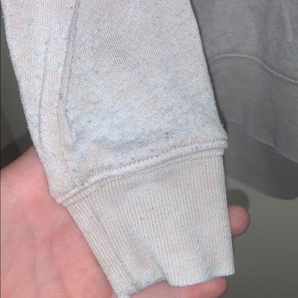 Cute sweater - Picture 3 of 3